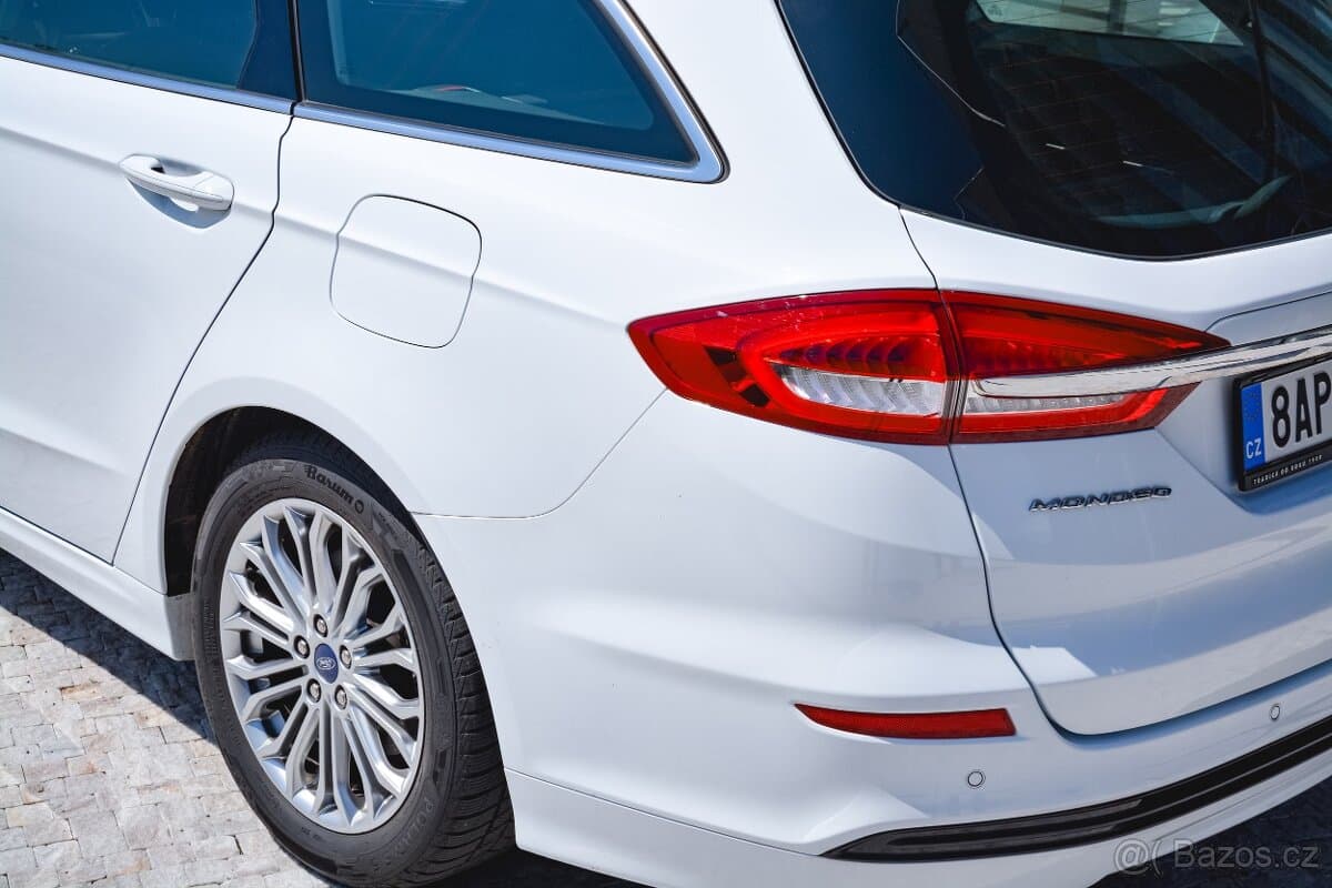 2021 Ford MONDEO - 11
