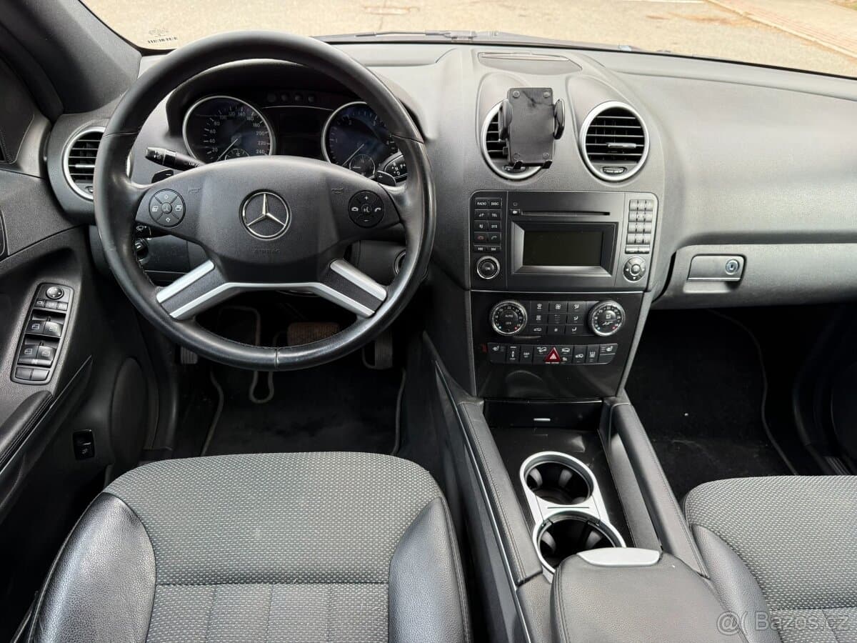 2010 Mercedes-Benz M-CLASS - 11