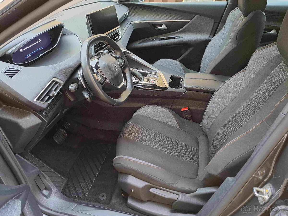2021 Peugeot 3008 - 11