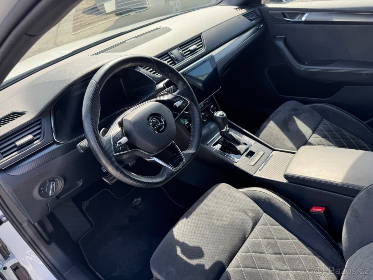 2023 Škoda SUPERB - 11