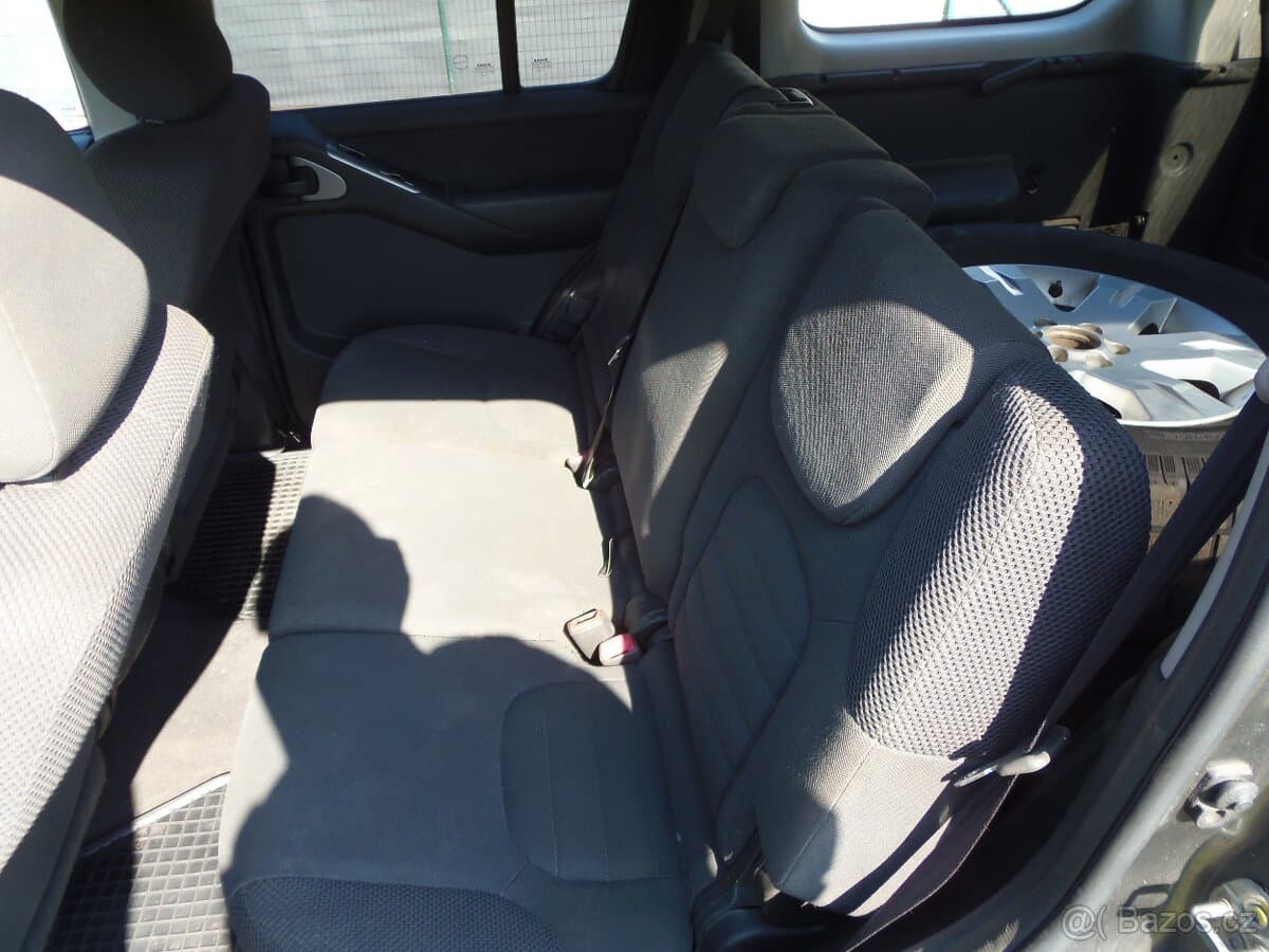2006 Nissan PATHFINDER - 11