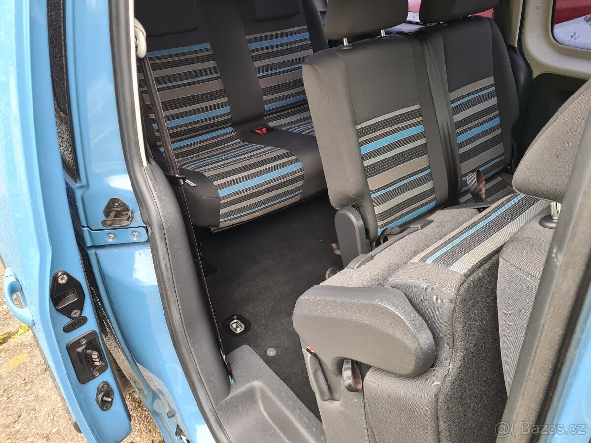 2012 Volkswagen CADDY - 11