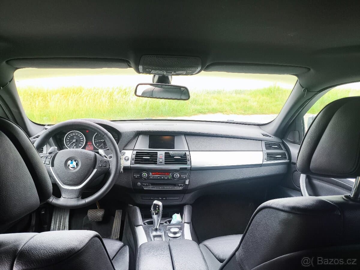 2009 BMW X6 - 11