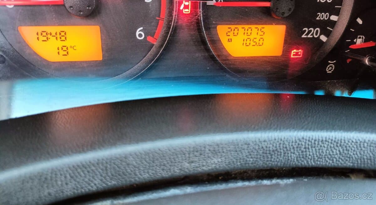2006 Nissan NAVARA - 11