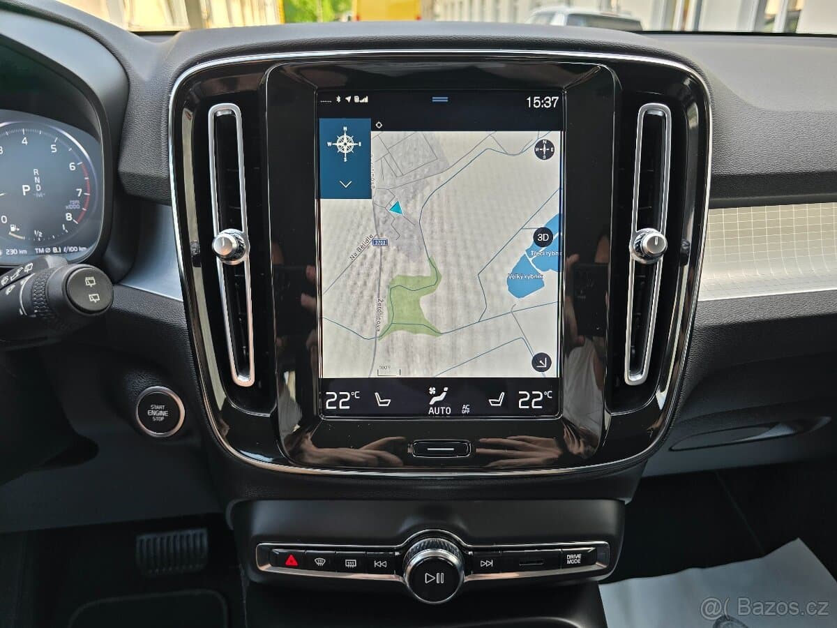 2021 Volvo XC40 - 11