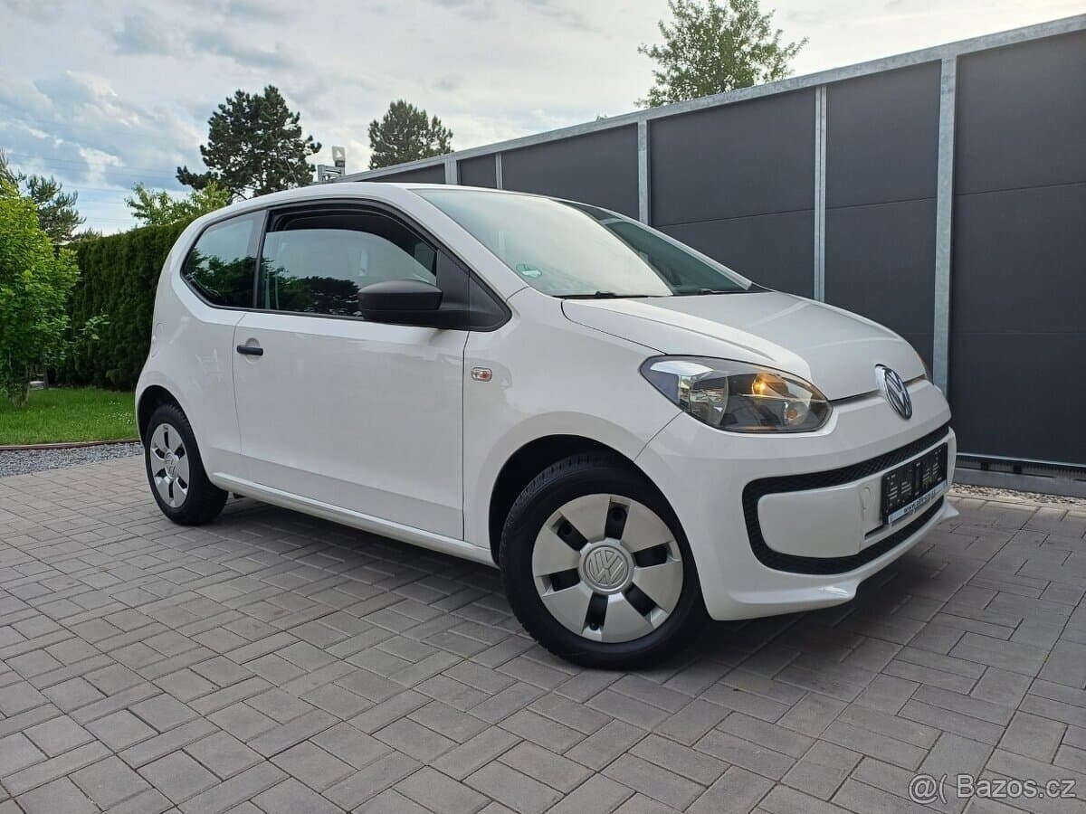 2012 Volkswagen UP! - 11