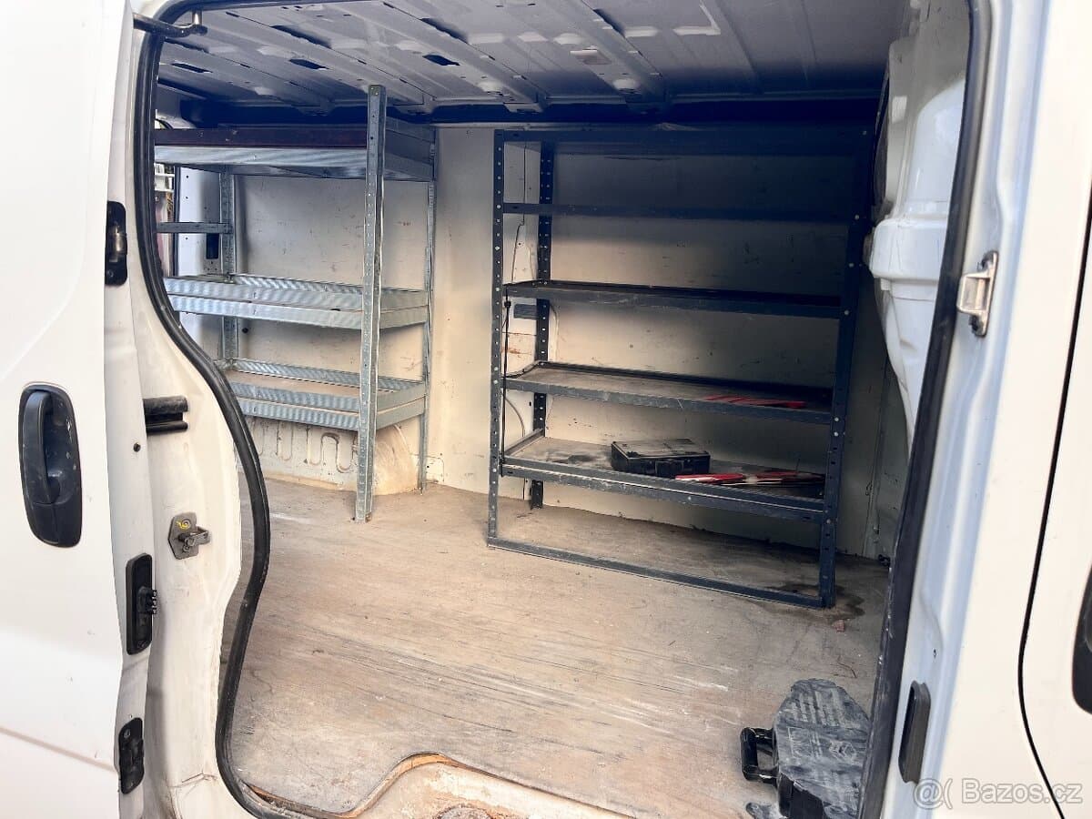 2013 Renault TRAFIC - 11