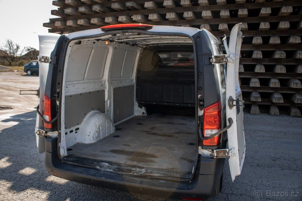 2016 Mercedes-Benz VITO - 11