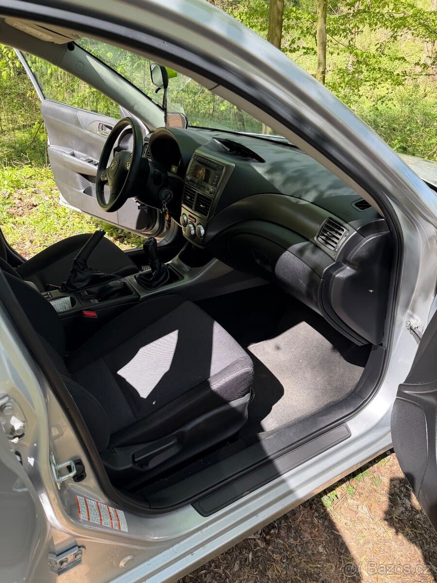 Subaru IMPREZA - 11