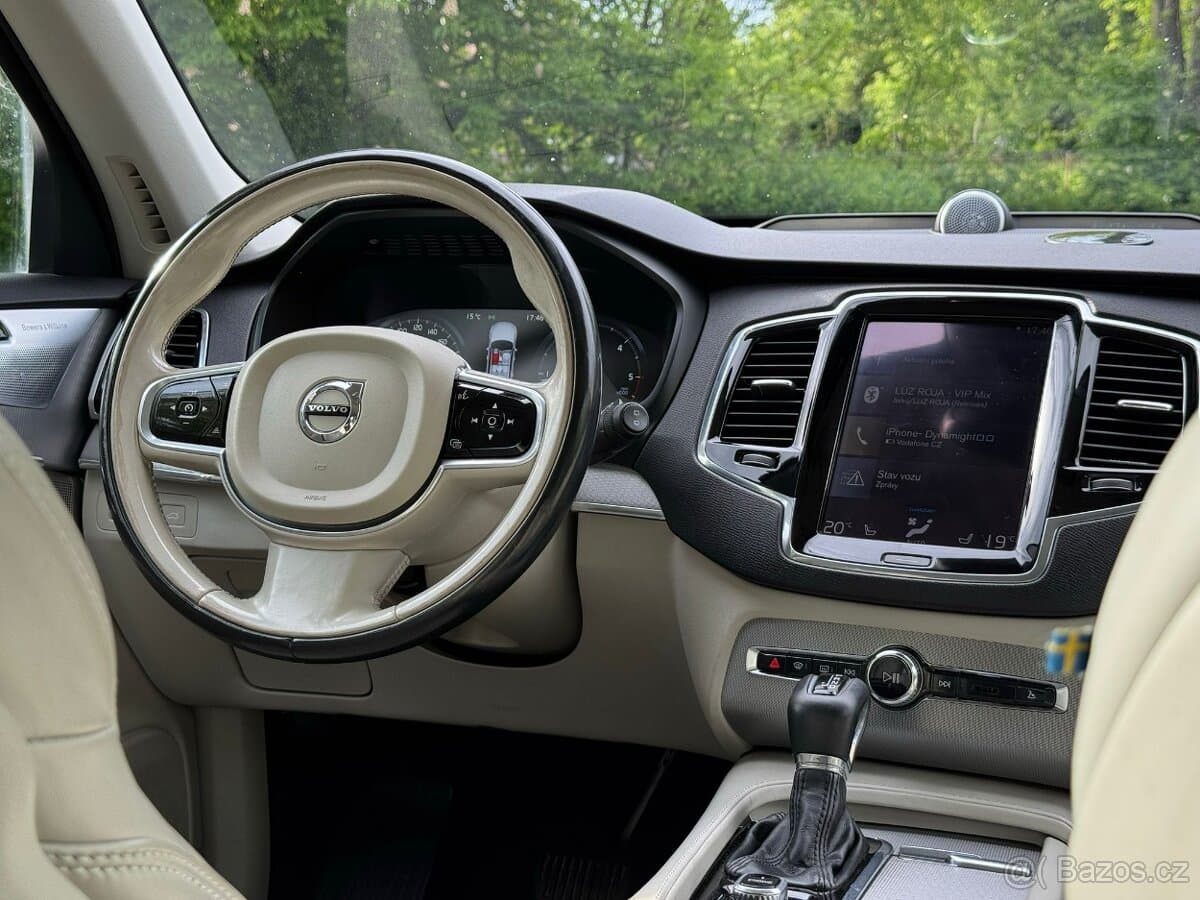 2016 Volvo XC90 - 11