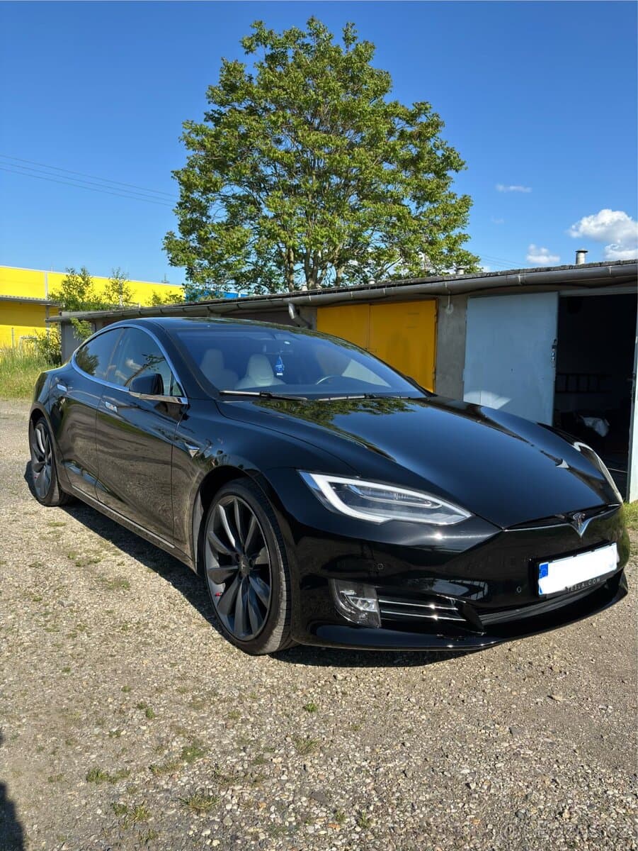 2018 Tesla MODEL S - 11
