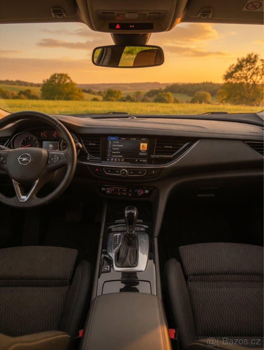 2020 Opel INSIGNIA - 11