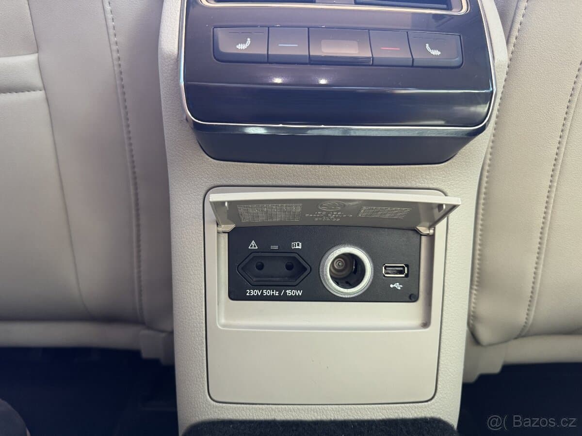 2016 Škoda SUPERB - 11