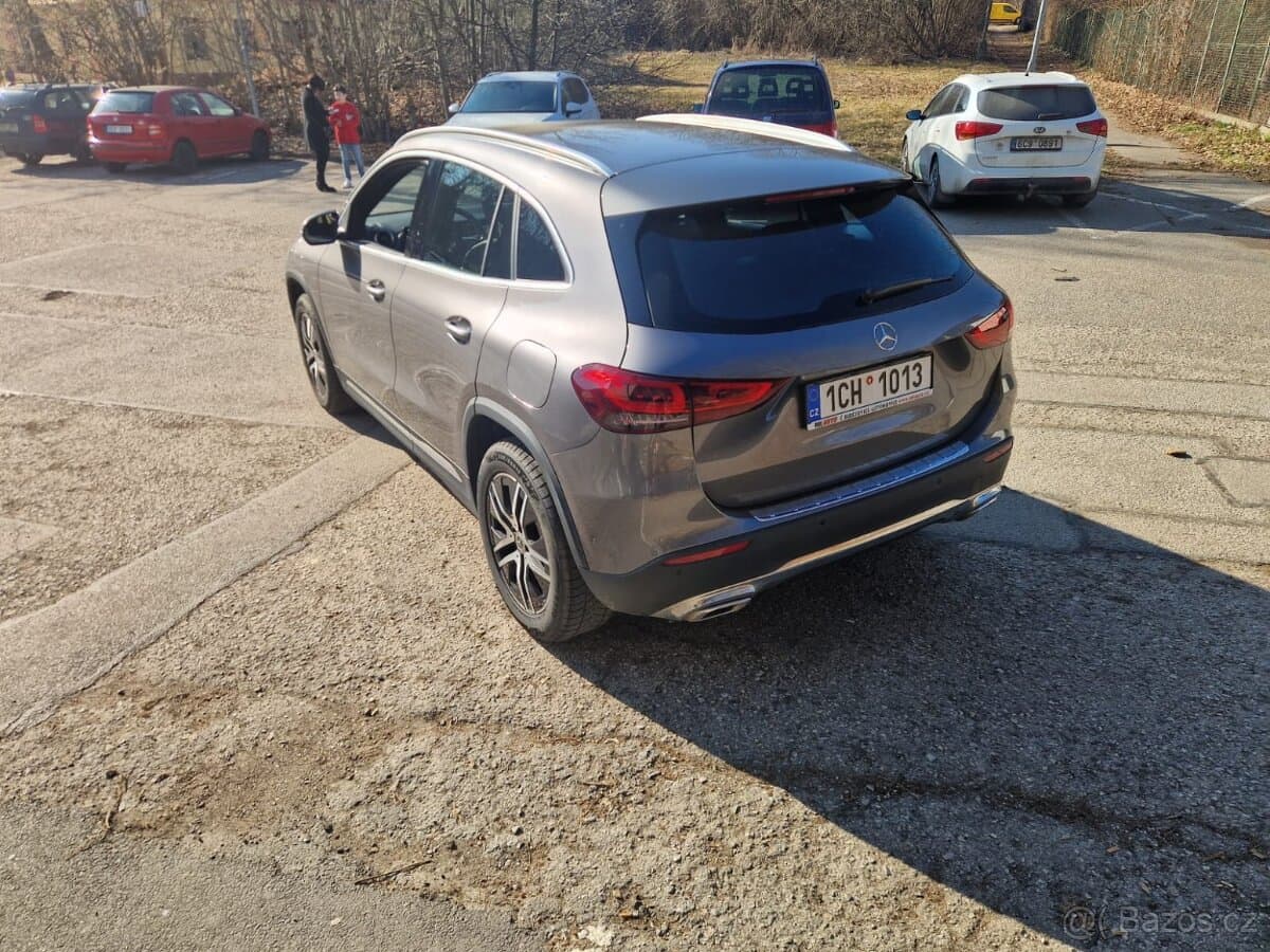 2022 Mercedes-Benz GLA - 11