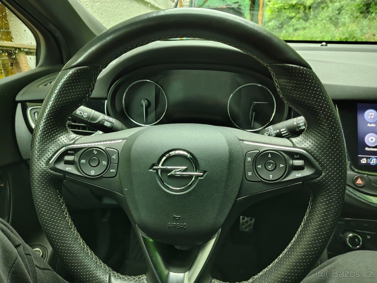 2020 Opel ASTRA - 11