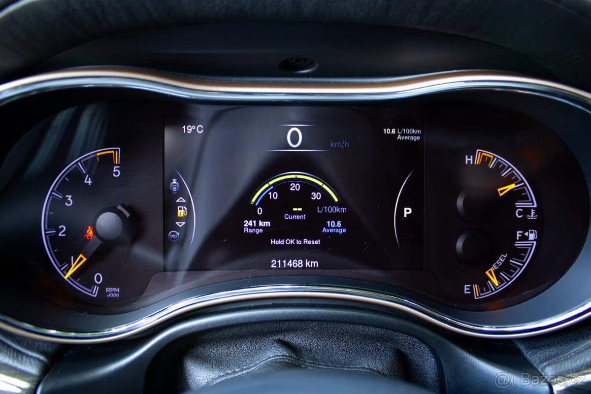 2014 Jeep CHEROKEE - 11