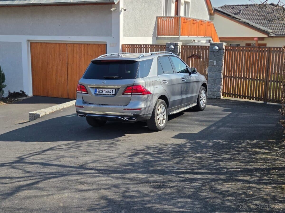 2016 Mercedes-Benz GLE - 11