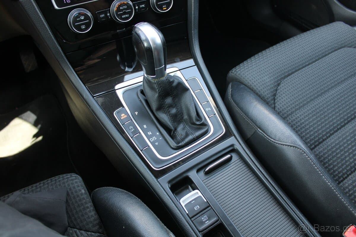 2014 Volkswagen GOLF - 11