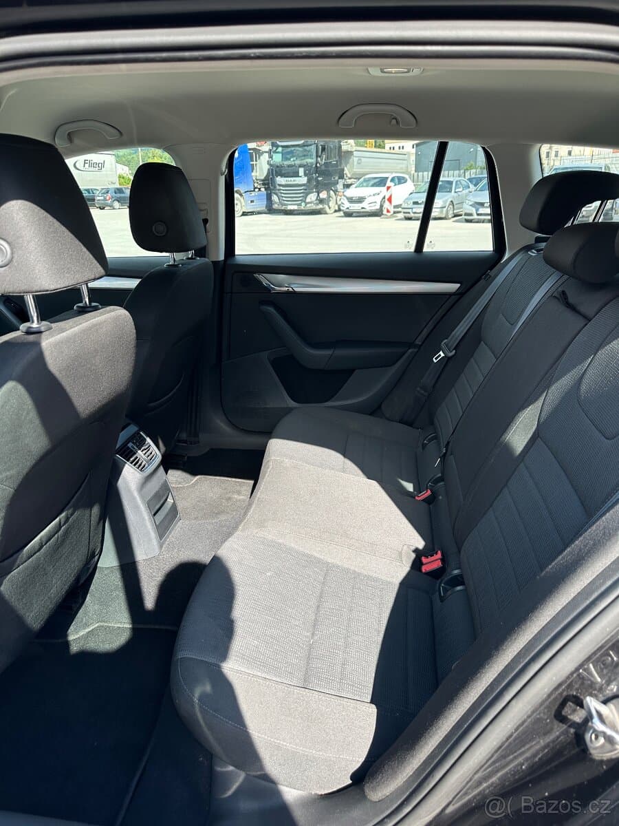 2014 Škoda OCTAVIA - 11