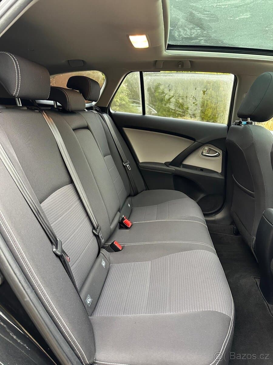 2015 Toyota AVENSIS - 11