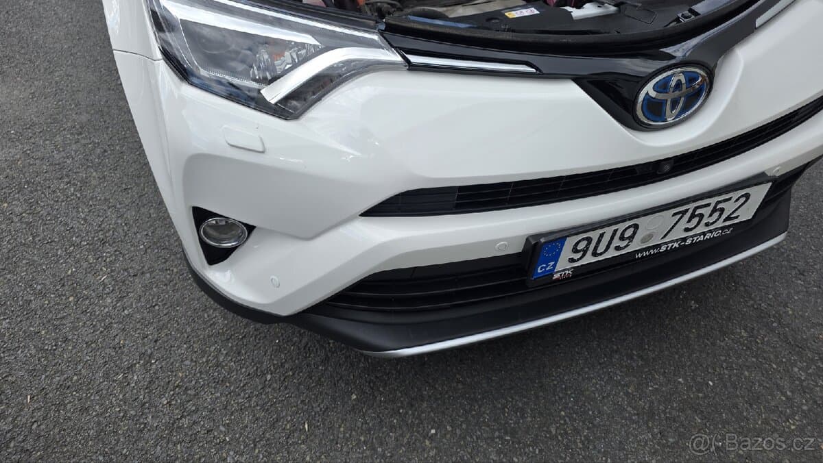 2019 Toyota RAV4 - 11
