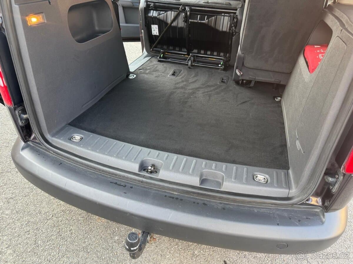 2011 Volkswagen CADDY - 11