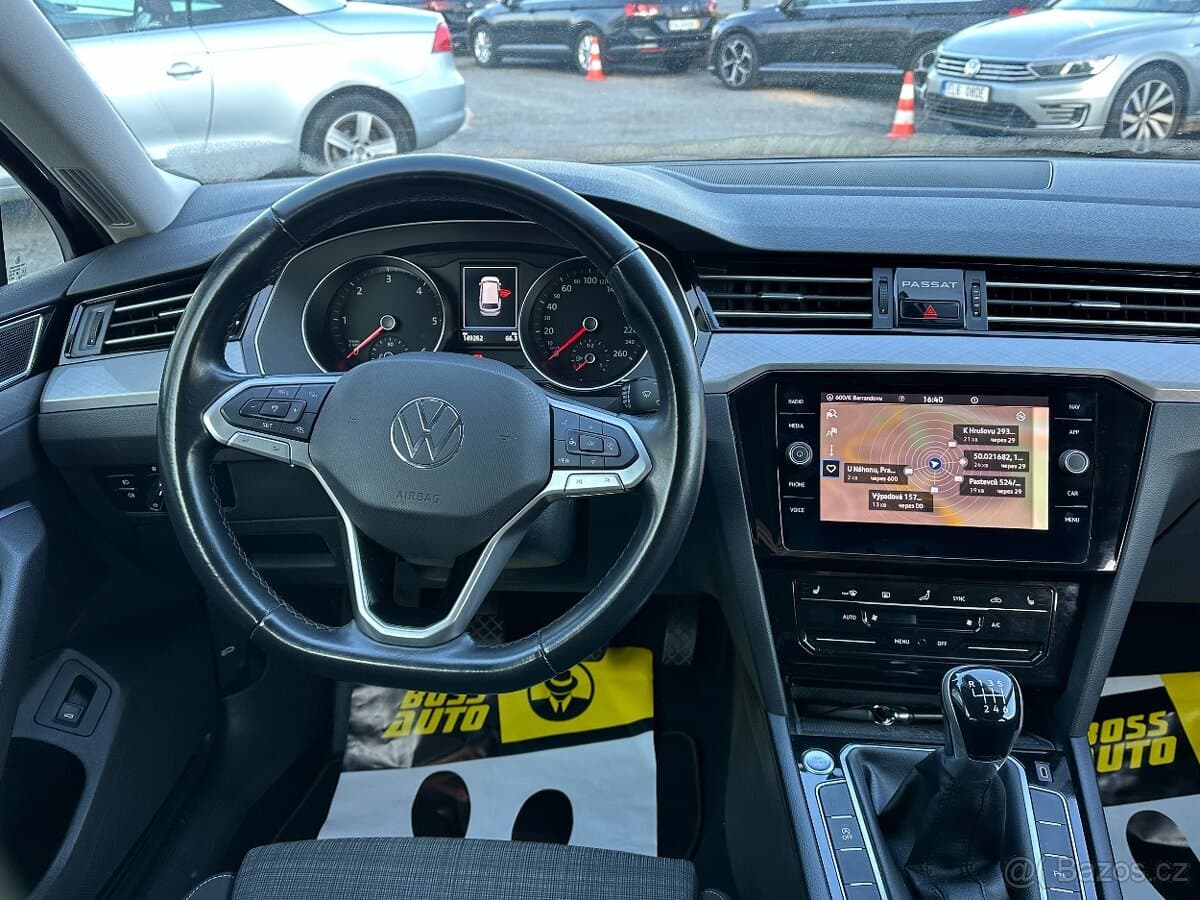 2021 Volkswagen PASSAT - 11