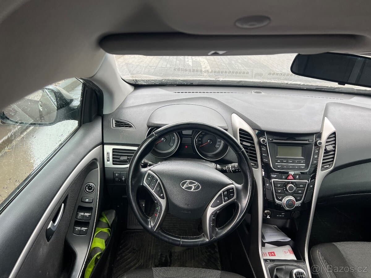 Hyundai i30 - 11