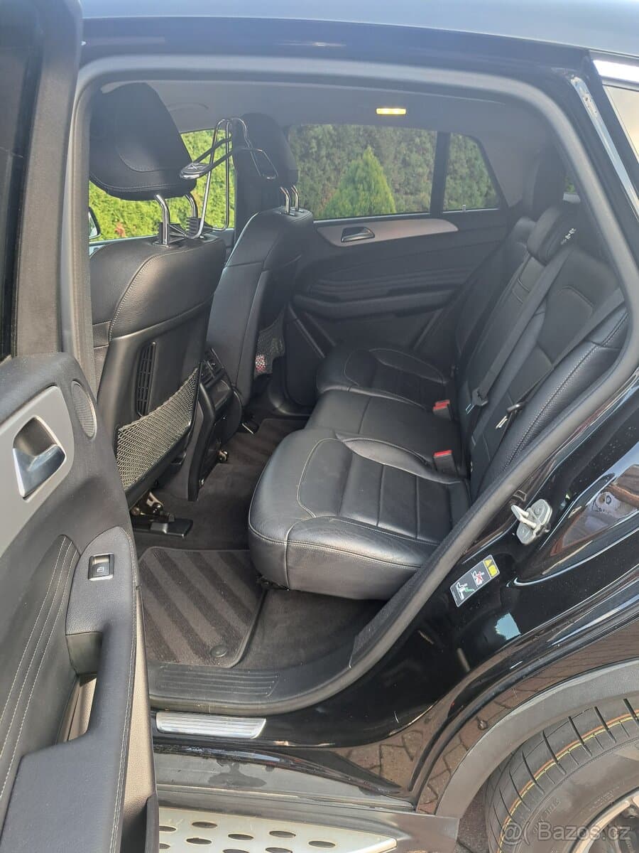 2017 Mercedes-Benz GL - 11