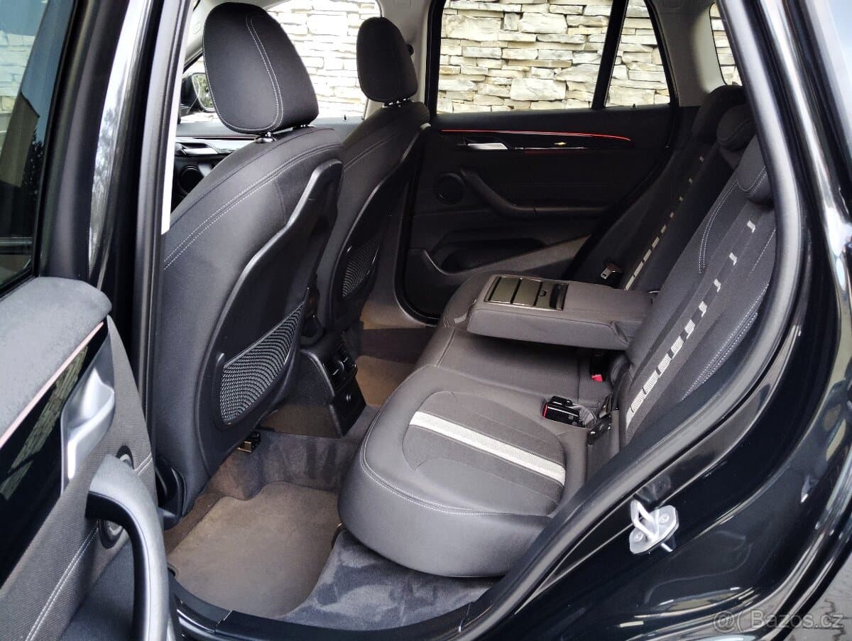 2016 BMW X1 - 11
