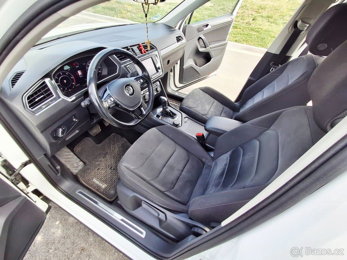 2017 Volkswagen TIGUAN - 11