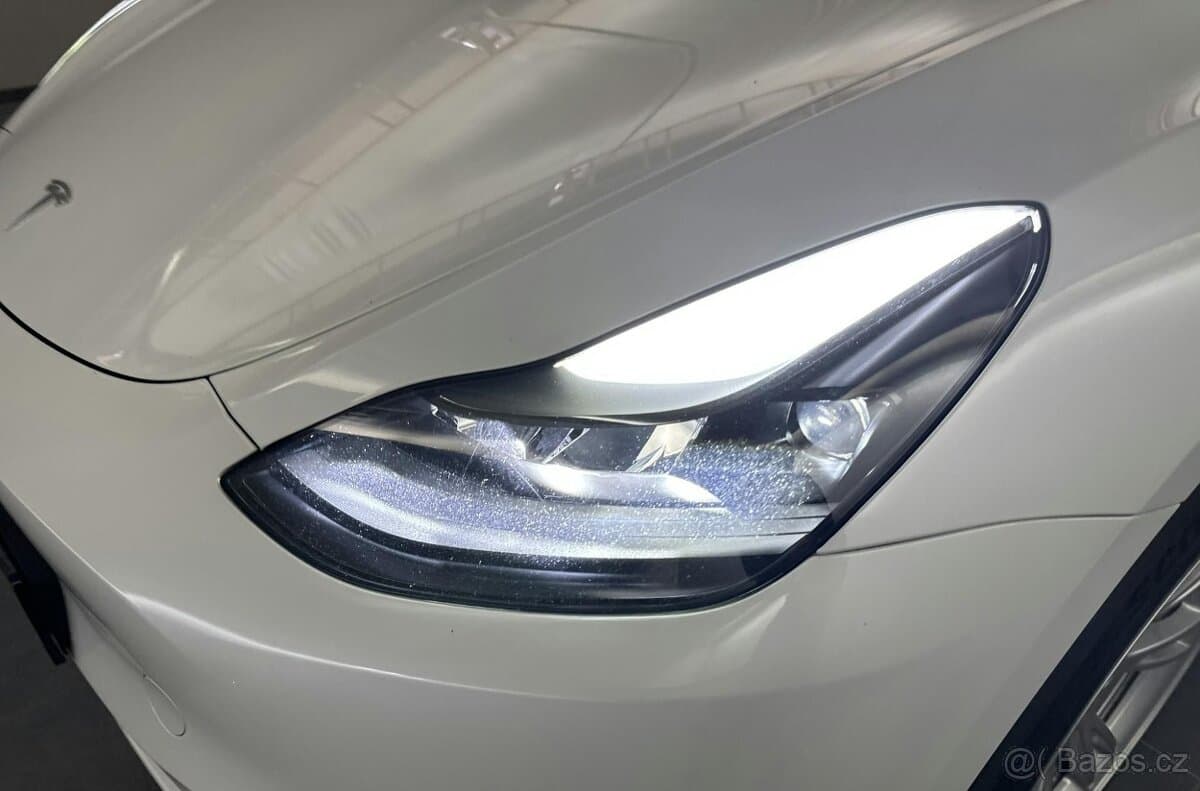 2023 Tesla MODEL Y - 11