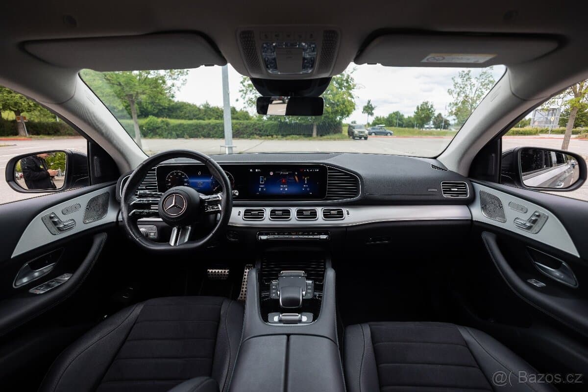 2024 Mercedes-Benz GL - 11