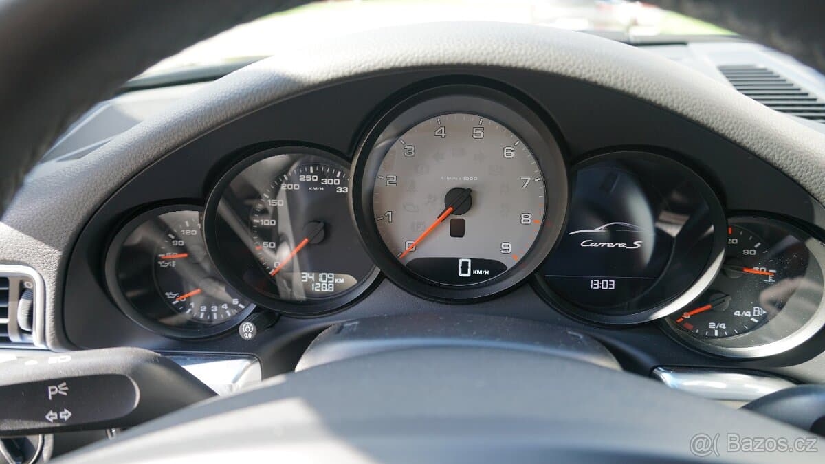 2014 Porsche 911 - 11