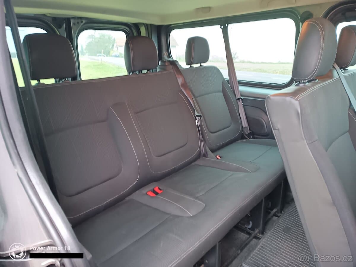 Renault TRAFIC - 11