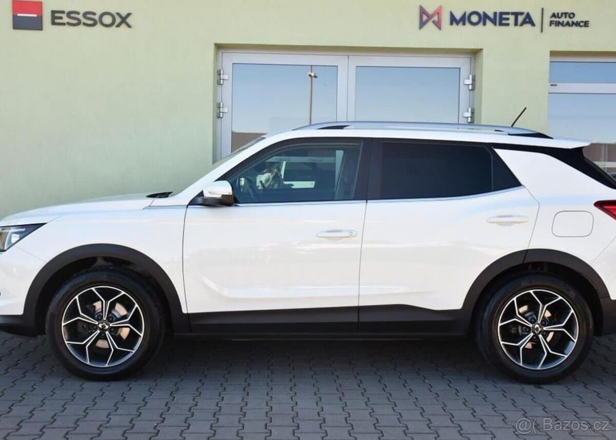 2020 SsangYong KORANDO - 11