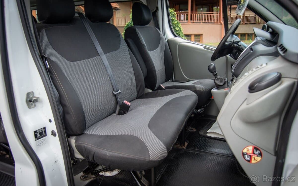 2011 Opel VIVARO - 11