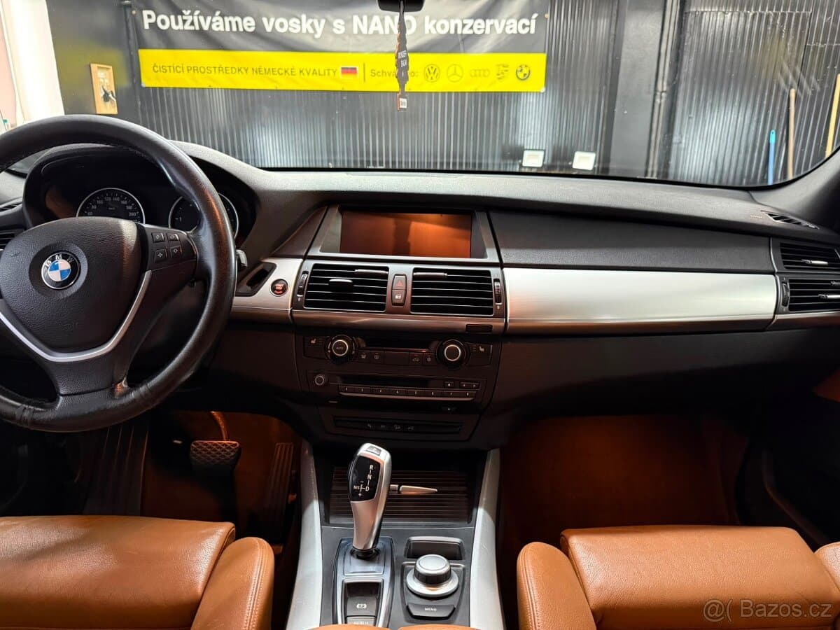 2009 BMW X5 - 11