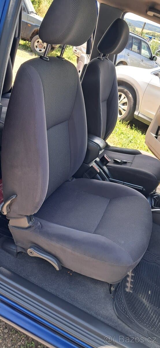 2007 Isuzu D-MAX - 11