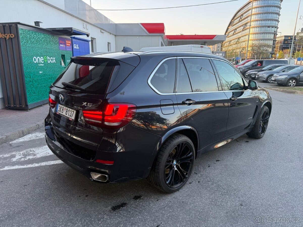 2015 BMW X5 - 11