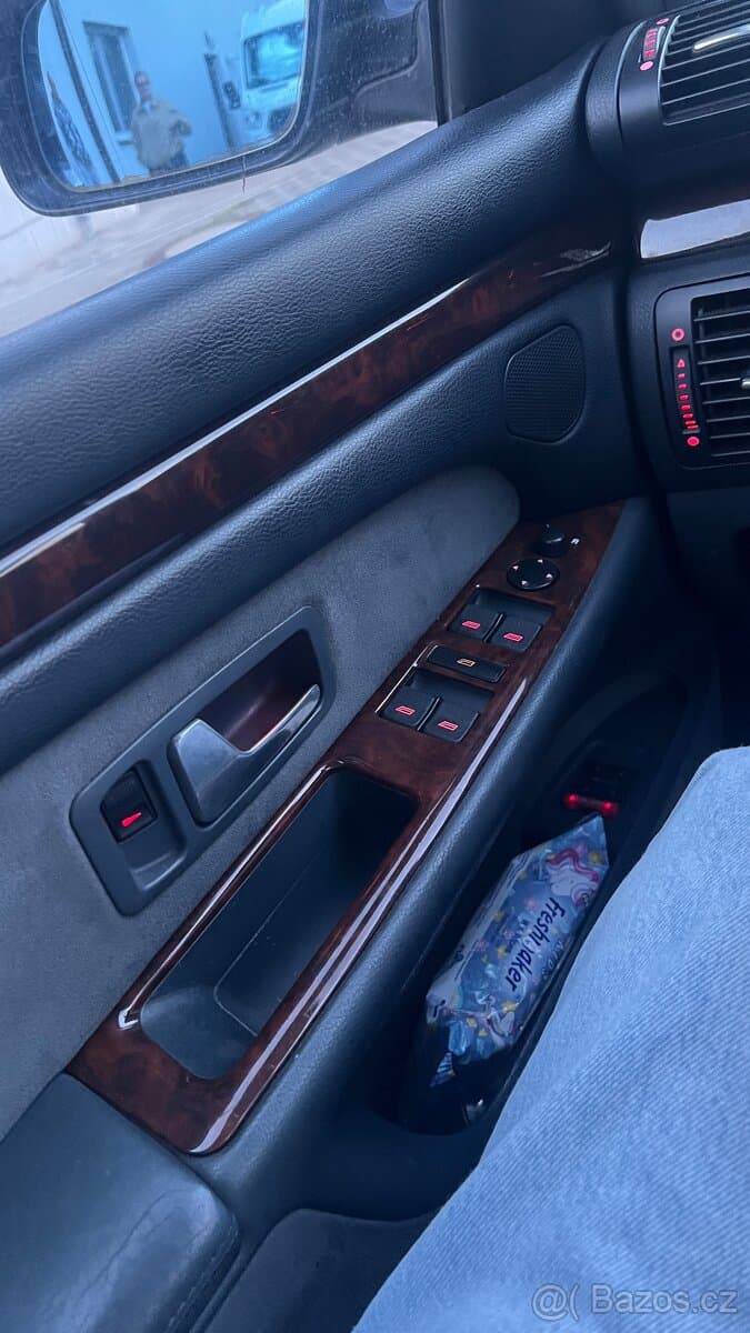 Audi A8 - 11