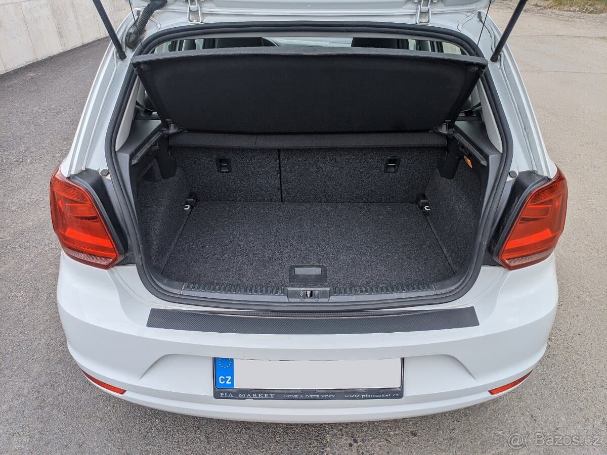 2016 Volkswagen POLO - 11