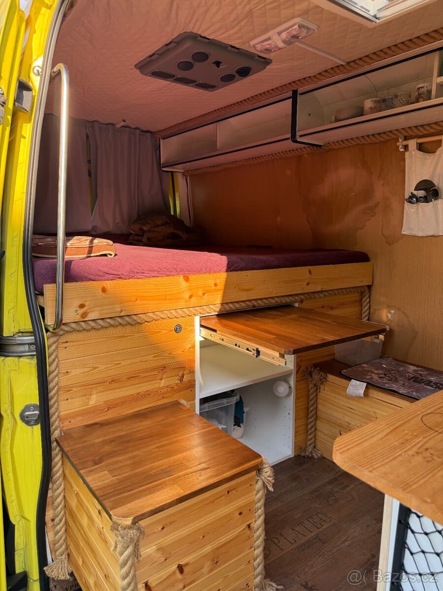 Mercedes-Benz SPRINTER - 11