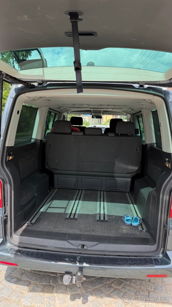 2006 Volkswagen MULTIVAN - 11