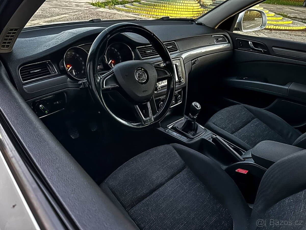 2013 Škoda SUPERB - 11