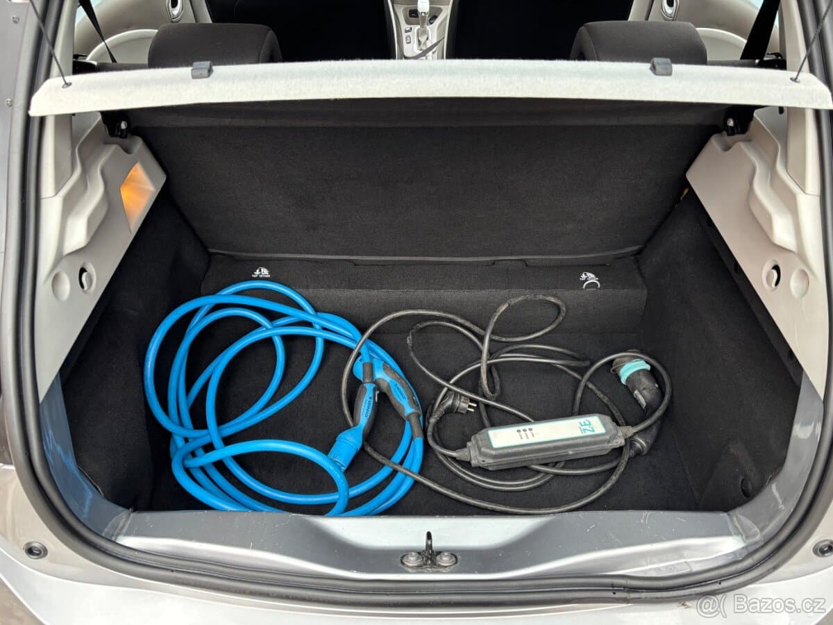 2015 Renault ZOE - 11