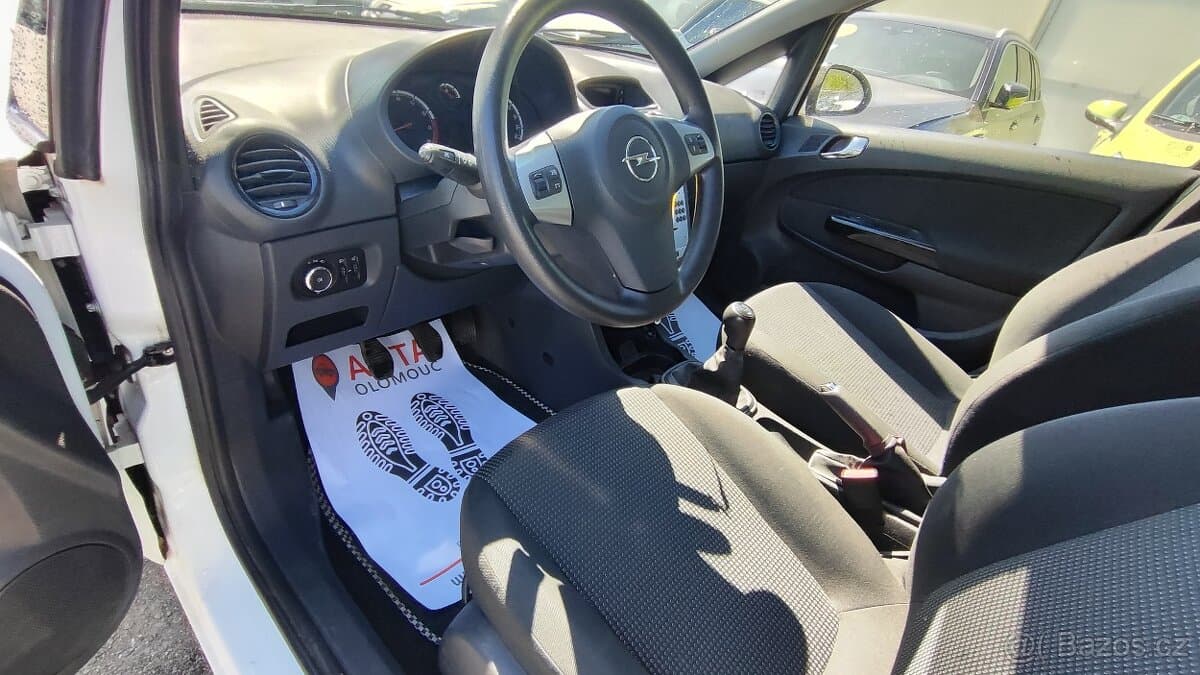 2013 Opel CORSA - 11