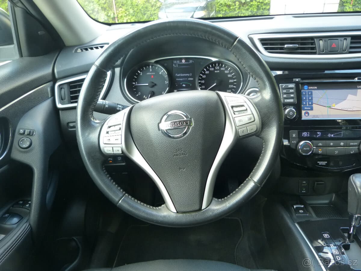 2017 Nissan X-TRAIL - 11