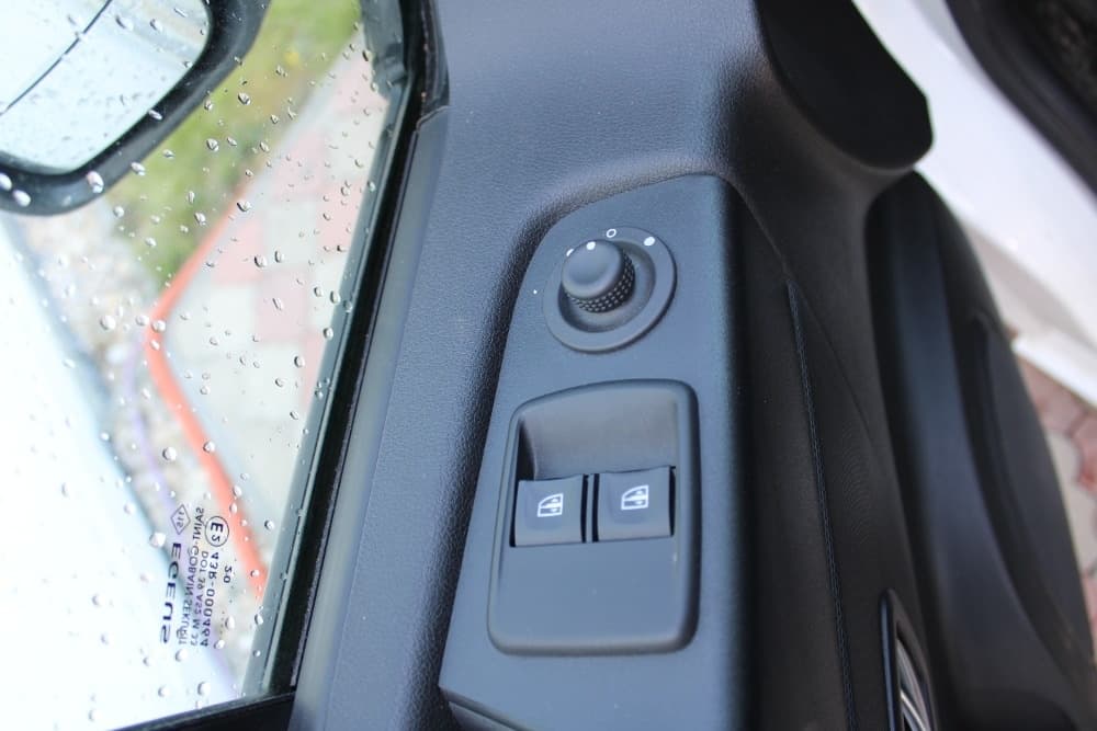 2020 Renault TRAFIC - 11