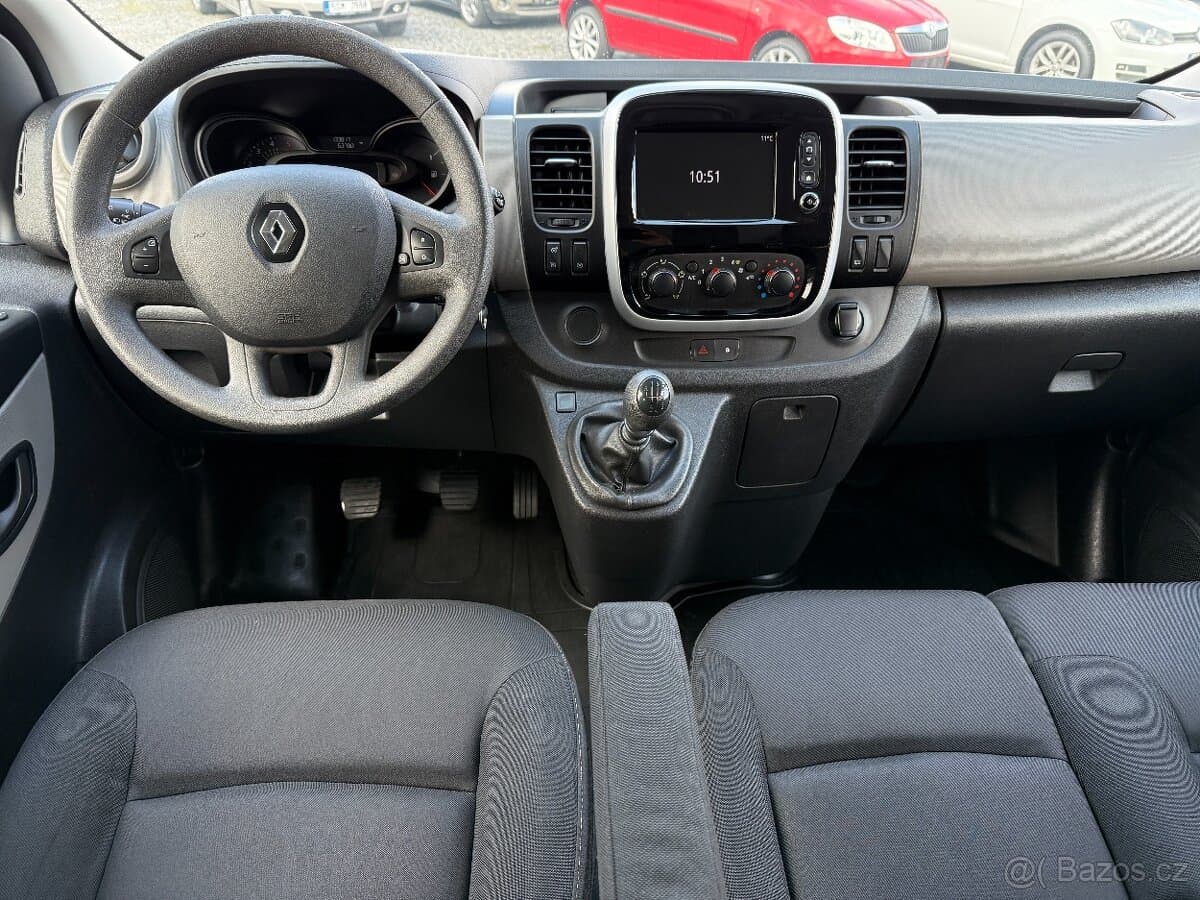 2019 Renault TRAFIC - 11